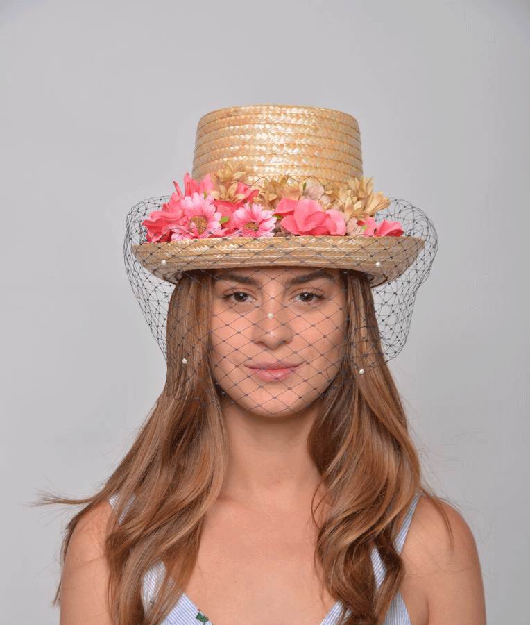 Top Hat Atenea made of Straw, Flowers and Veil