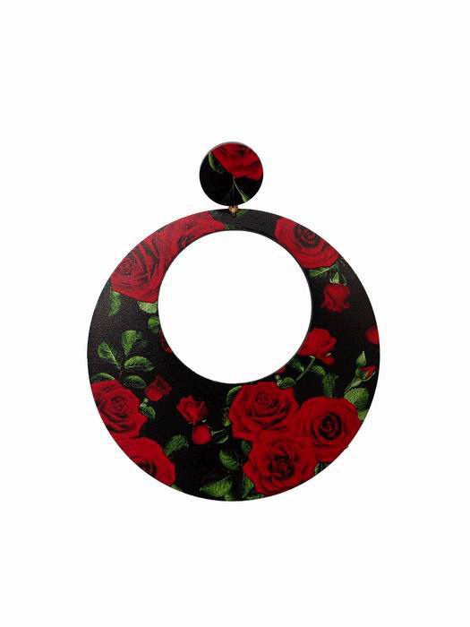 Grands anneaux de flamenca avec des roses rouges