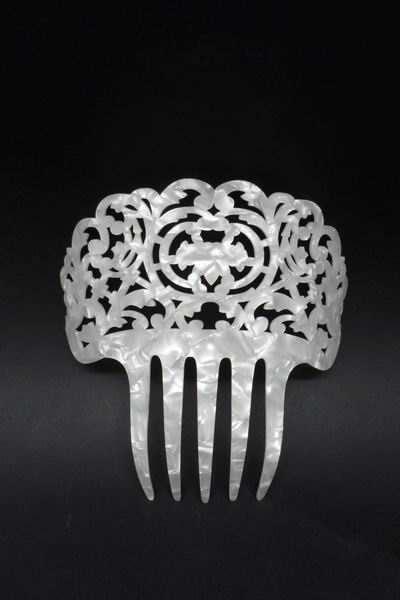 Mother of Pearl Comb - ref. 153P