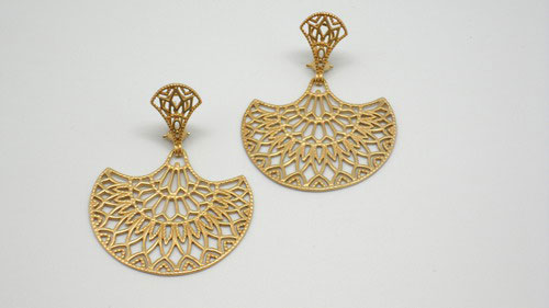 Flamenco earrings in high imitation jewellery. Ref. 4027ORO