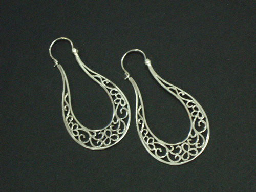 Long silver earrings. Ref. 308