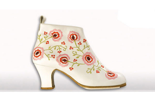 Flamenco Shoes from Begoña Cervera. Black and White Embroidered Ankle Boots.