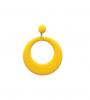 大型火烈鸟圆形珐琅彩环形耳环。黄色