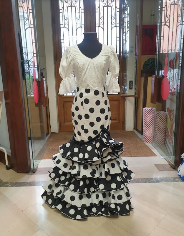 Rociera Skirt with Black and White Polka Dots Mod. Zambra T - 40