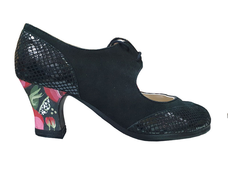 Zapato flamenco Begoña Cervera cordonera básico Ante – Coppelia Danza