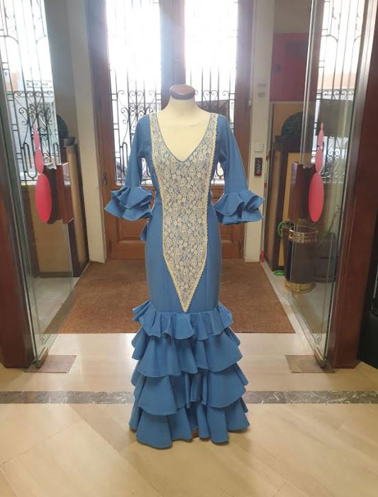 Flamenco Andalousian costumes outlet. Flamenco Dresses Out season, Sale, Cheap dresses in shop online
