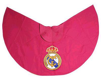Capote de Brega con escudo oficial del Real Madrid