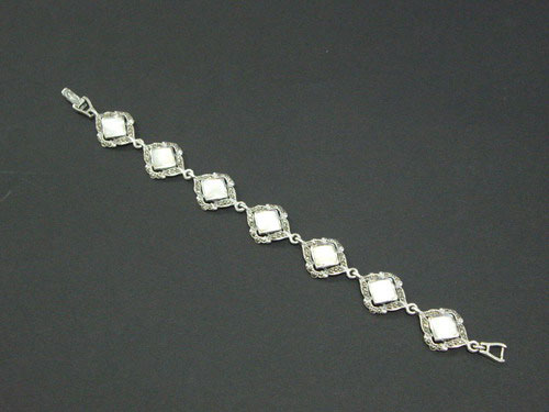 Rhombus bracelet in mother of pearl and 