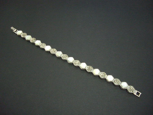 Exagonal bracelet in mother of pearl and 