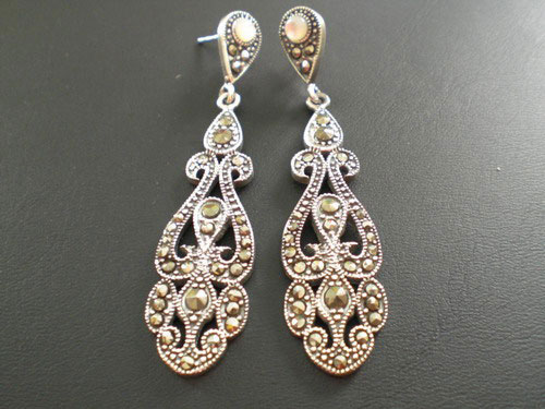 Long earrings in silver and marcasita