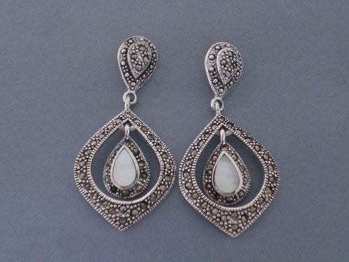 Silver and marcasitas earrings with nacre and doble tear