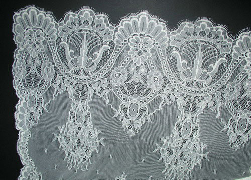Spanish veils (shawls) ref. 409AM. Ivory. 250X300CM