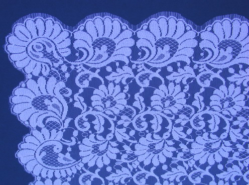 Spanish veils (shawls) ref.903N. Measurments: 120x250 cm