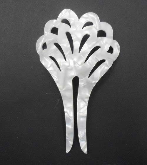 Small Mother of Pearl/Shell Comb- ref. S932LSN