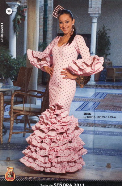 Robes flamenco pour dames. Ines