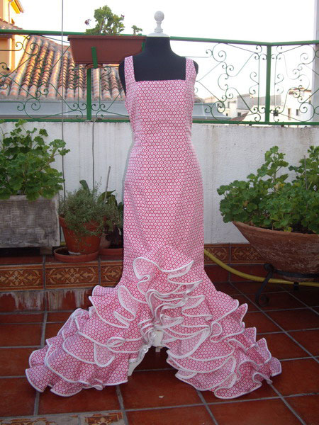 Outlet.Traje de Flamenca Pasion Rosa 42