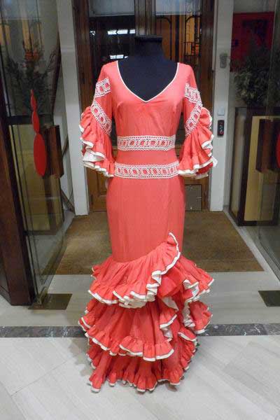 Outlet. Flamenca dress Violeta Coral T.42