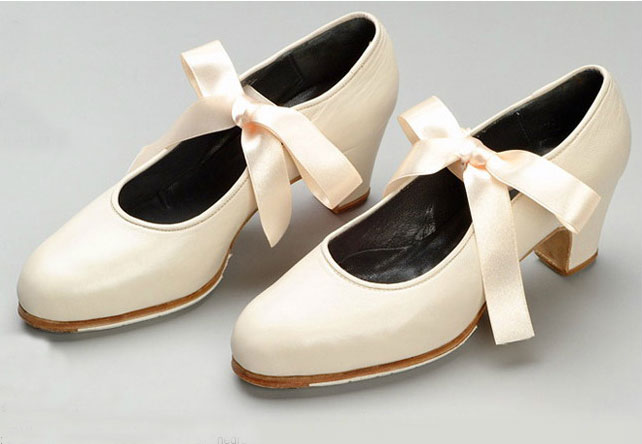 Flamenco Shoes from Gallardo. Orejeta. Z005