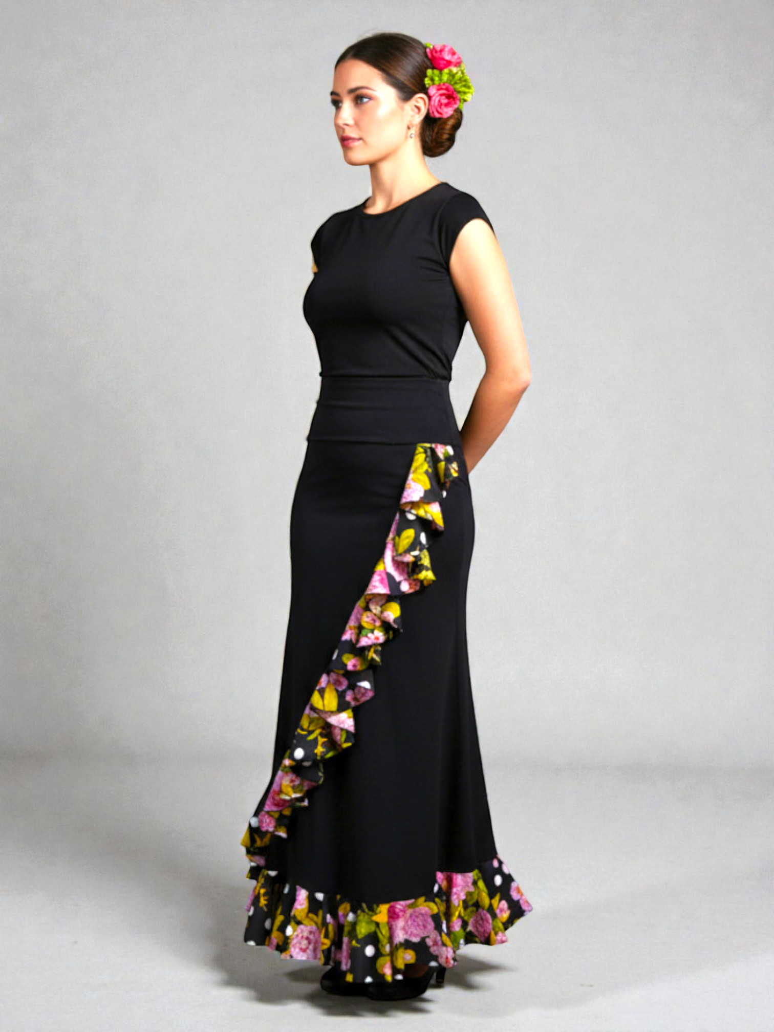 Falda para Baile Flamenco Valoria Estampado de Lunares Blancos Flores Rosas y Hojas Verdes 