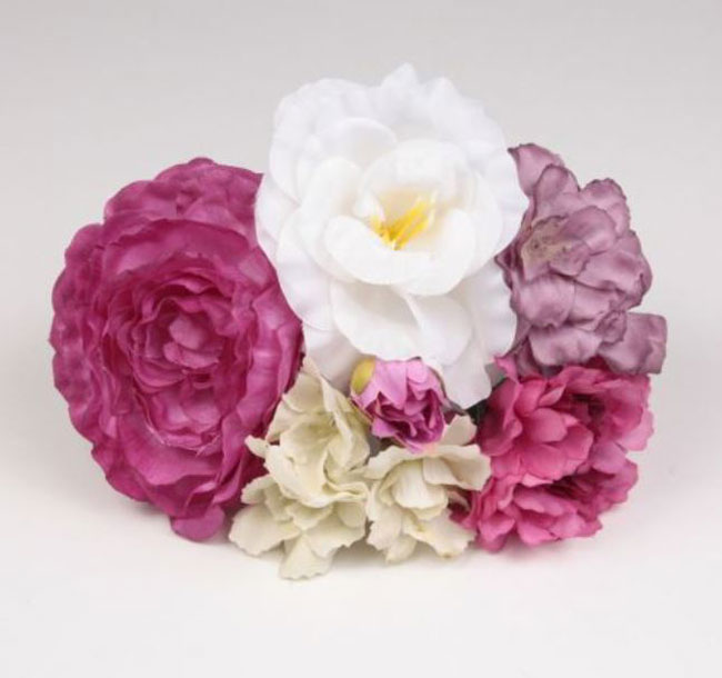 Handmade Flamenco Bouquets. Flowers for Feria and Rocío