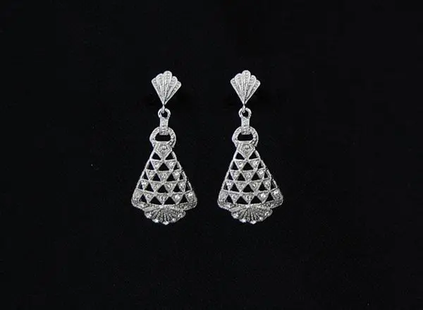 Rhodium Earrings for Bride, Shawl and Parties with Swarovski Crystals ref. 53811