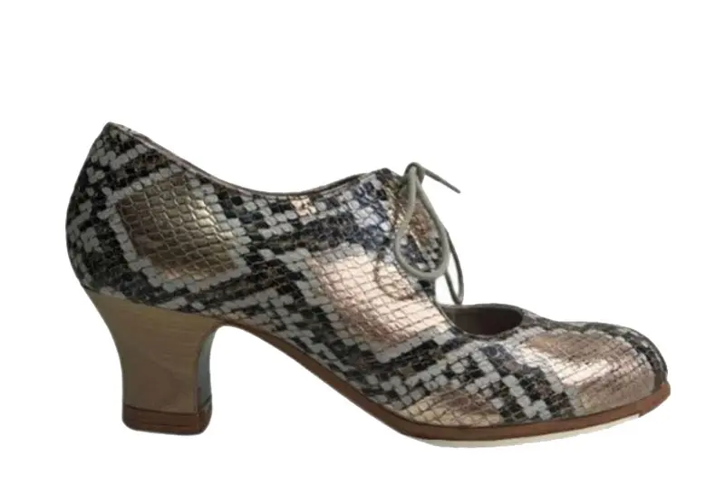 Flamenco Shoes Begoña Cervera. Cordonera