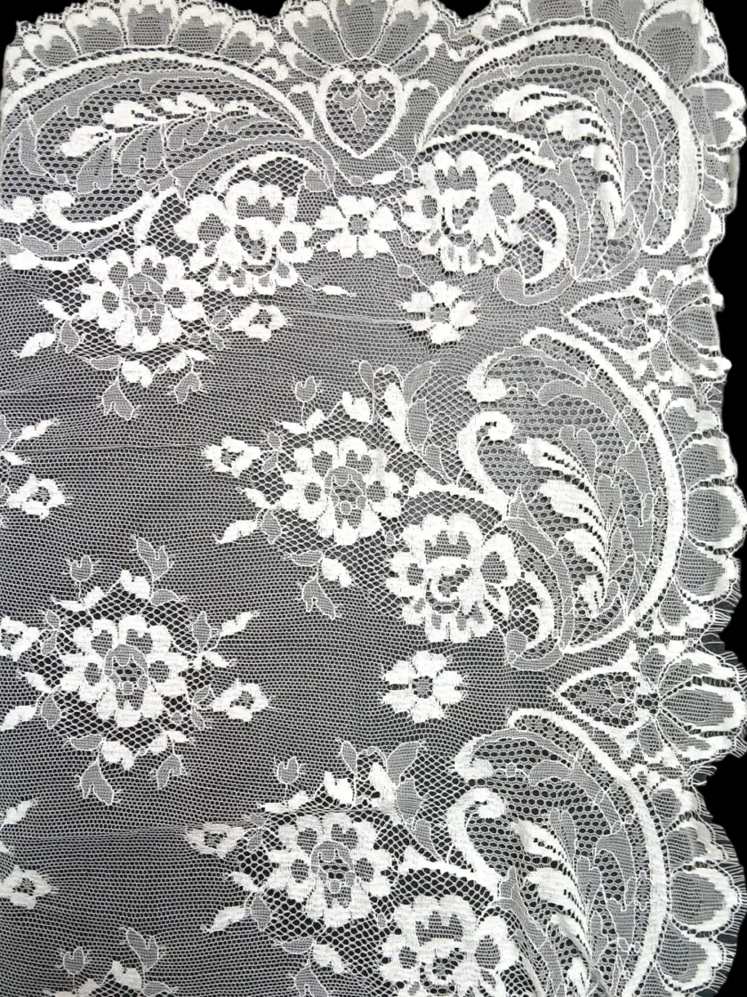 Mantilla de encaje blanco – Últimas unidades en liquidación