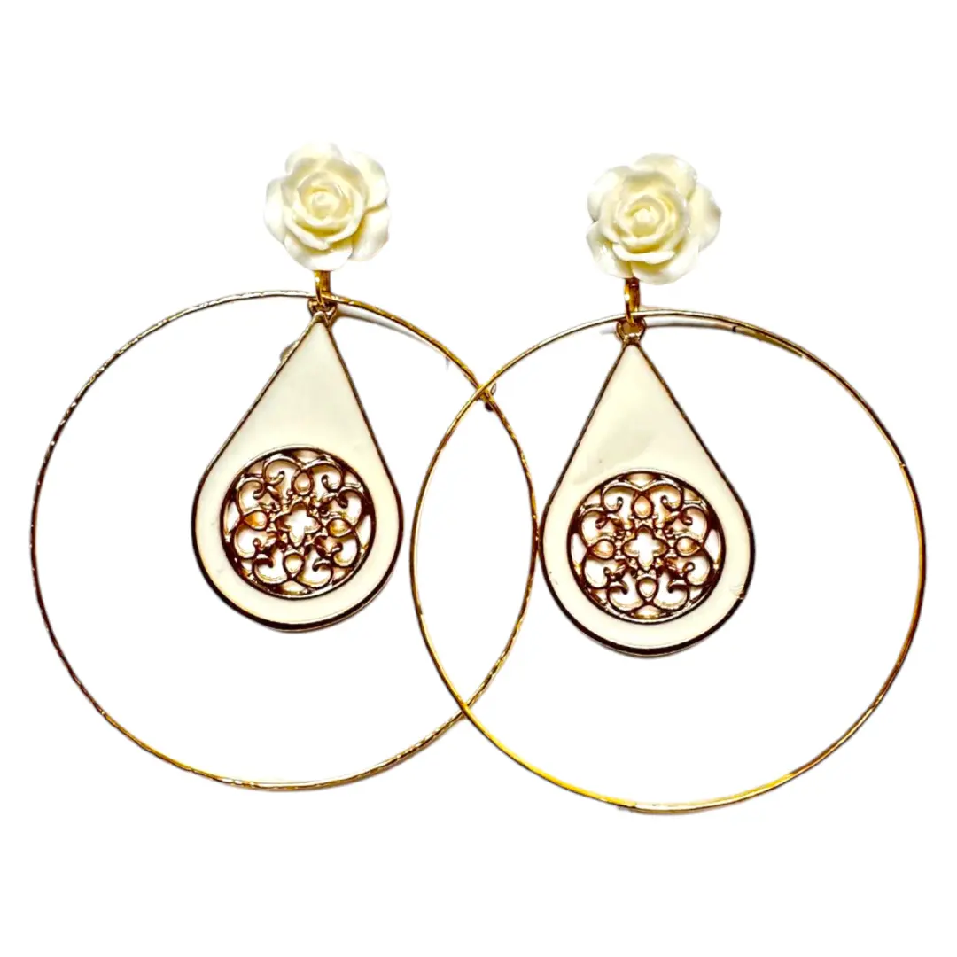 フラメンコとパーティーピアス