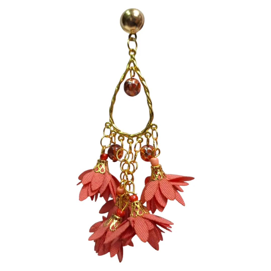 Large and long flamenco earrings with elegant flowers. Salmon