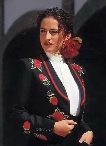 Jacket handembroidered with Roses