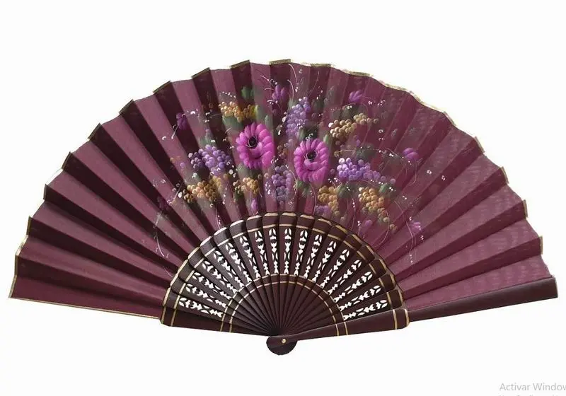 Eventail marron peint à la main avec bordure dorée. ref. 150